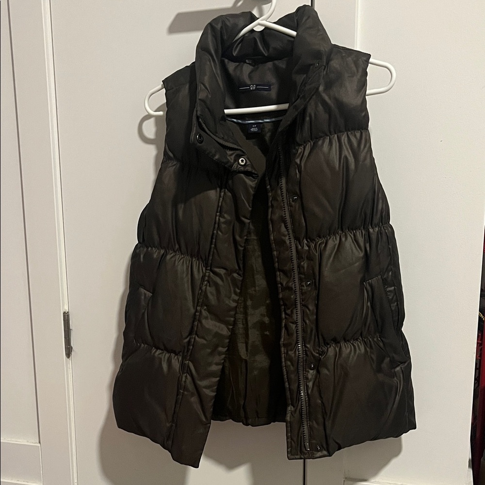 Gap Puffer Vest Small